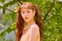 Fans Marah Tahu Chuu LOONA Bayar Hingga Siapkan Sendiri Acara Ultahnya