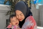 Balas Kelakuan Ria Ricis, Moana Gencet Hidung Sang Ibu Usai Tubuhnya Dijungkir Balikkan