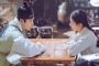 Woo Do Hwan Lempar Senyum Manis Ke Bona Sambil Menunggang Keledai di Poster 'Joseon Attorney'