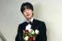 Ahn Jae Hyun Ngegas saat Ditanya Soal Pernikahan oleh Staf Sendiri
