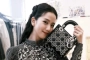 Jisoo BLACKPINK Pamer Gaya Sehari-hari di Tengah Kontroversi Harga Dior