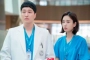 Bocoran Pernikahan Ahn Eun Jin & Kim Dae Myung di 'Hospital Playlist' Disambut Heboh