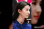 Penampilan Liu Yifei di Paris Fashion Week Tuai Kritikan Pedas
