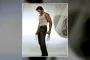 Hugh Jackman Cari Proyek Bersama Angelina Jolie Setelah Cerai