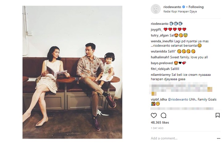 Rio Dewanto Posting Foto Usai Kondangan