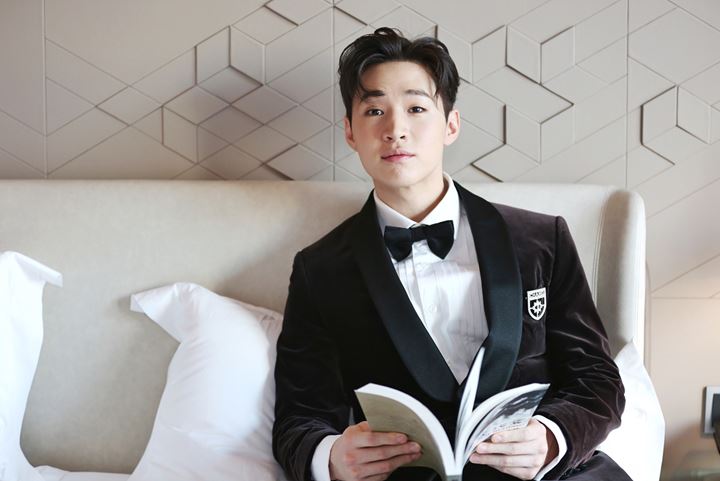 5 Seleb Korea punya kisah cinta pertama menyedihkan