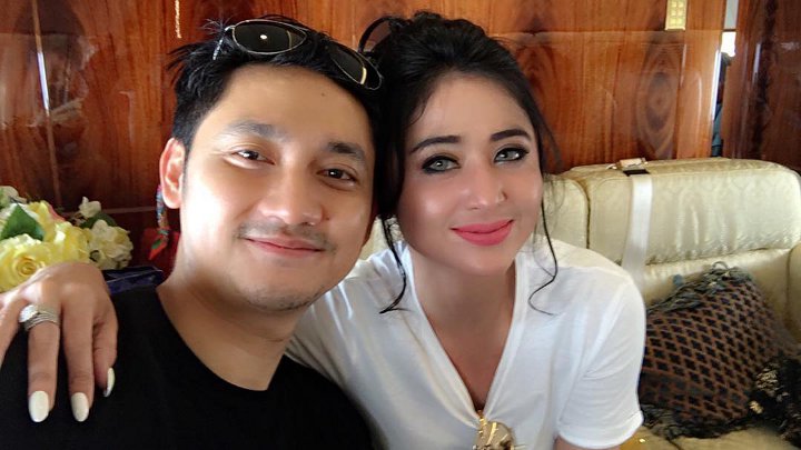 Rumah Tangga Dewi Persik Dikabarkan Retak hingga Jenita Janet Pingsan karena Diganggu Jin