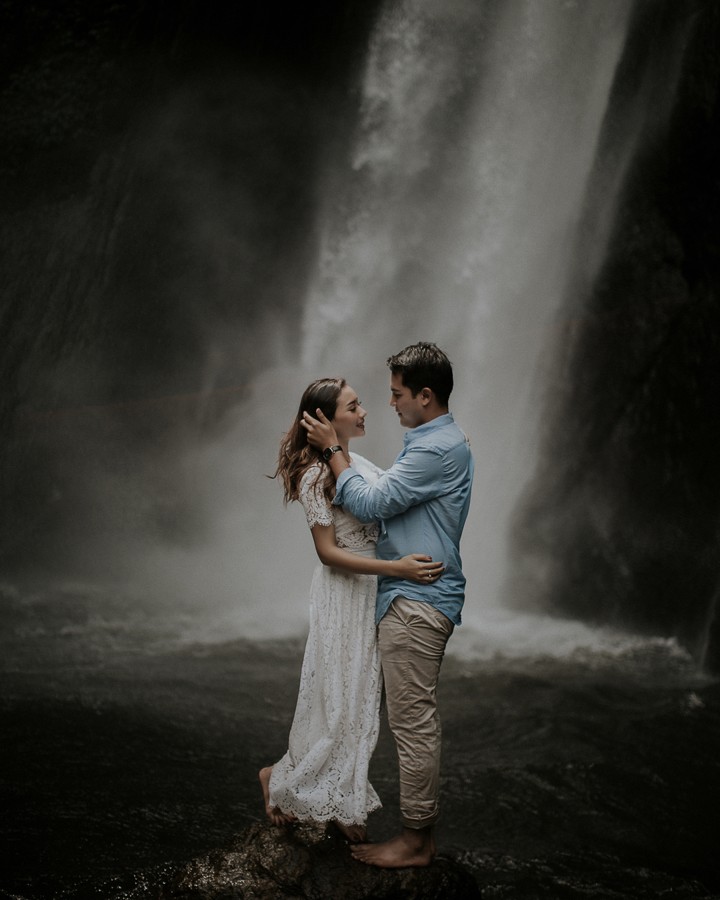 Meski Sederhana, Foto Prewedding Rizky Alatas Terlihat Sempurna