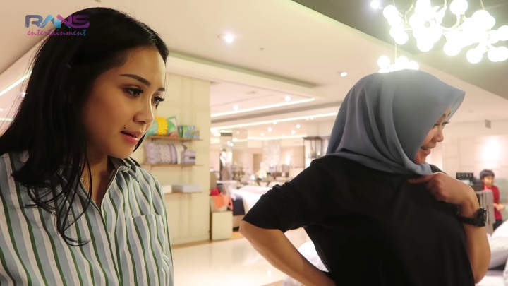 Nagita Slavina dan Mama Rieta