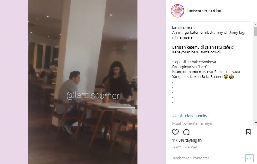 Diana Pungky Makan Di Resto