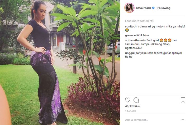 Nafa Urbach Pamer Body Goals
