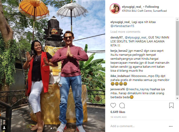 Ely Sugigi Bersama Irfan Sbaztian di Pura Bali