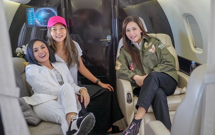 Irwan Mussry Terciduk Ikut Maia-Yuni Shara Naik Jet Pribadi ke Malang, Fans Makin Yakin Sudah Nikah