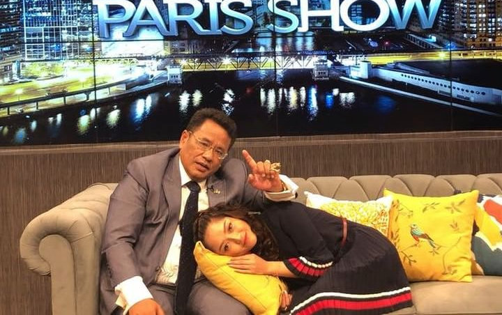 Curi-Curi Kesempatan Rangkul Siti Badriah, Hotman Paris Hutapea Menang Banyak