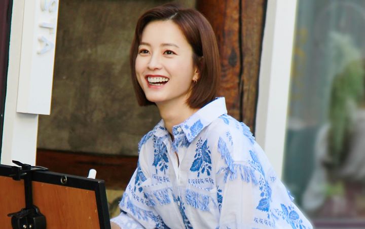 Jadi Teman Lama Park Seo Joon, Cerianya Jung Yu Mi Syuting Cameo 'Why, Secretary Kim?'