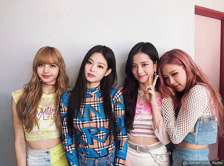 Pakai Baju \'Kembaran\' Jennie Black Pink, Valerie Thomas Bikin Heboh Fans K-Pop