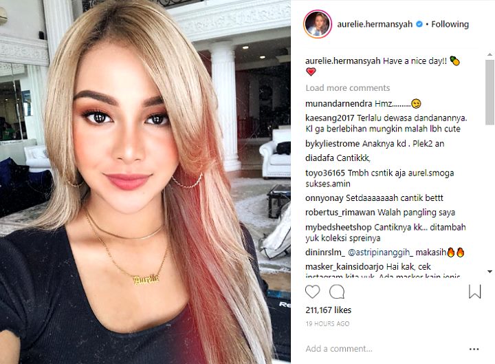 Aurel Hermansyah Bikin Pangling