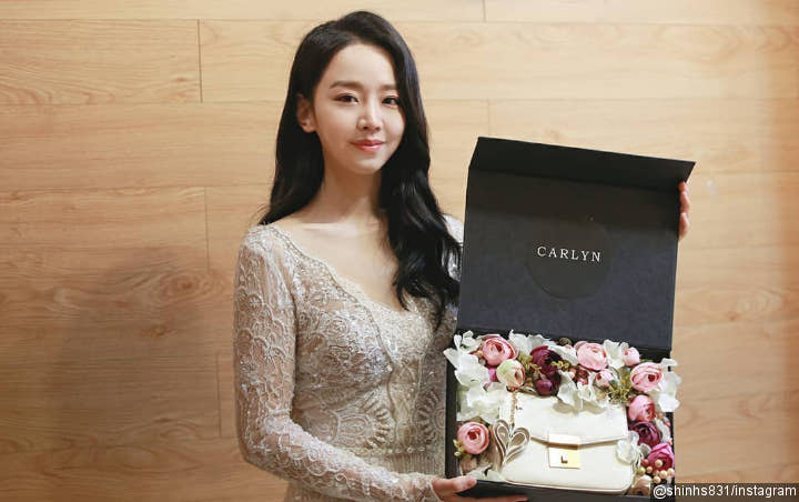 Shin Hye Sun Katakan Cinta di April Mop