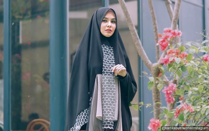 Pamit Berangkat Haji, Wajah Kartika Putri Dipuji Bikin Adem