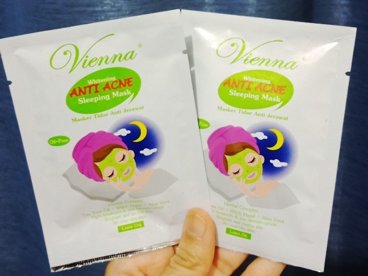 Vienna Whitening Anti Acne Sleeping Mask Buat Jerawat Kempes dalam Semalam