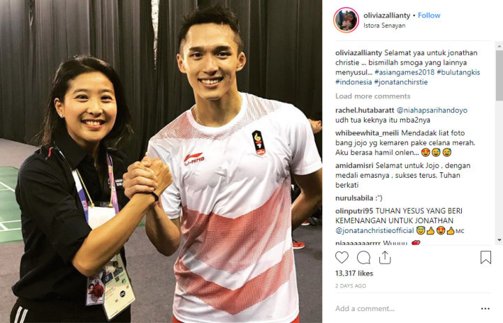 Olivia Zalianty Genggam Tangan Jonathan Christie