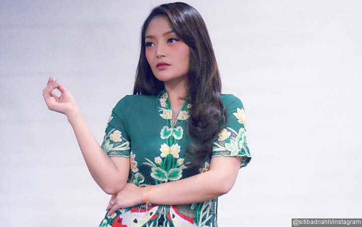 Lakukan Aksi Norak di Hotel, Keluguan Siti Badriah Malah Bikin Netter Jatuh Cinta