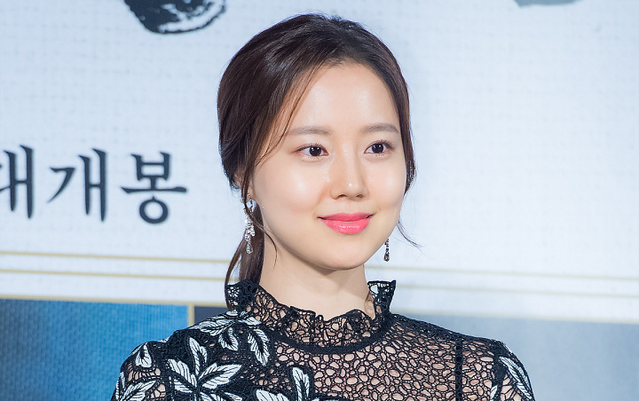 Cantiknya Moon Chae Won di Foto Adegan 'Tale of Gyeryong Fairy' Bak Peri Sungguhan