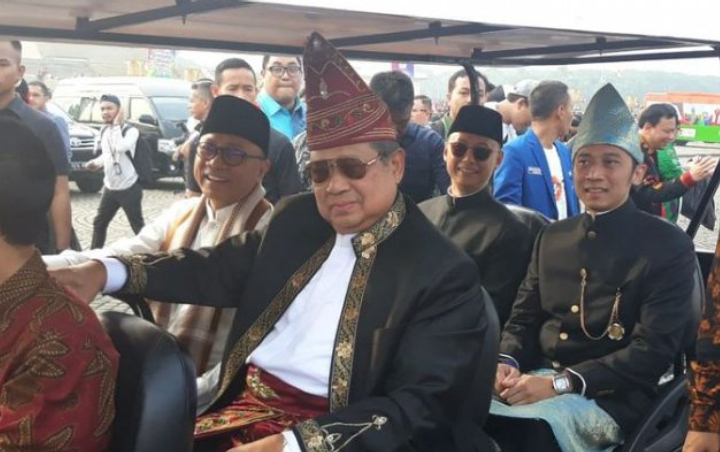 SBY 'Walk Out' dari Kampanye Damai Karena Diteriaki Pendukung Jokowi, Tim Sukses Minta Maaf