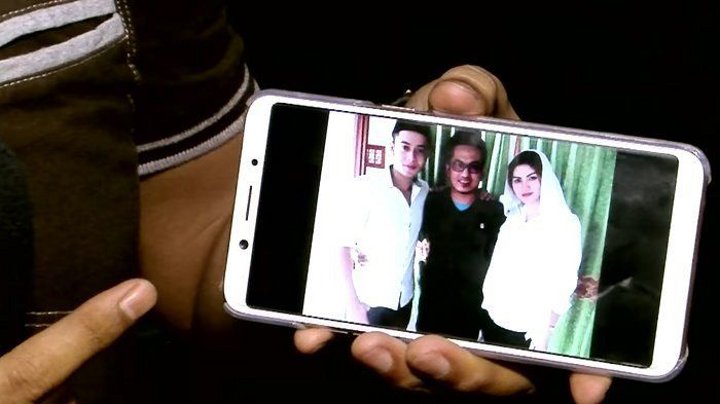 Foto Pernikahan Kriss Hatta dan Hilda Vitria