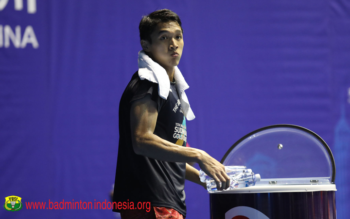 Buka Baju di Pemotretan, Jonatan Christie Disindir Tak Fokus Latihan Gara-Gara Jadi Artis