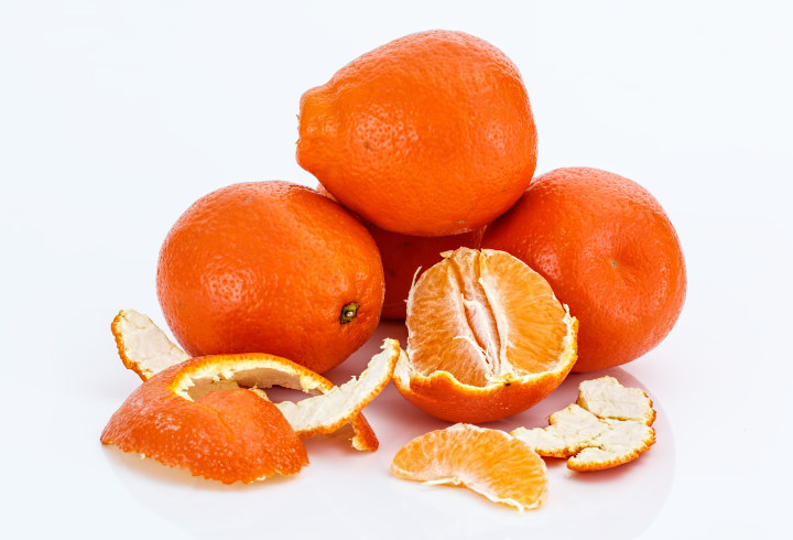 Kandungan Vitamin C dan Air pada Buah Jeruk Atasi Kulit Kering