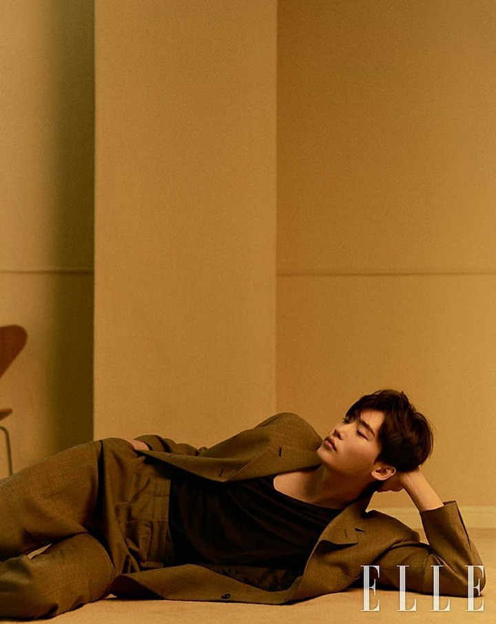 Lee Jong Suk