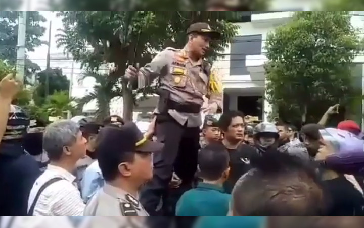 Video Kapolresta Yogyakarta Tenangkan Massa Ini Menjadi Viral, Banjir Pujian Warganet