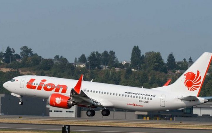 Lagi, Lion Air Turunkan 143 Penumpang Karena Sayap Senggol Tiang Lampu Bandara