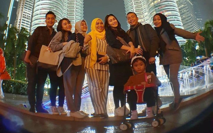 Nagita Makan dari Piring Pengasuh Rafathar, Perlakuan Ayu Ting Ting cs Ke Suster Bilqis Beda Banget