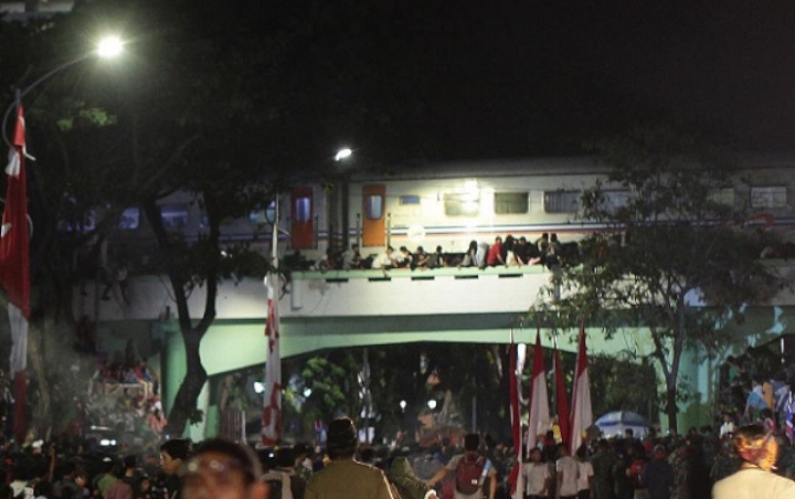 Heboh Foto Tragedi 'Surabaya Membara', Netter Merinding Lihat Penampakan Mirip Kuntilanak