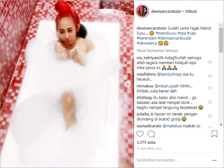 Pamer Foto Seksi Mandi Susu di Bathtub, Dewi Sanca Kembali Disindir Cari Sensasi