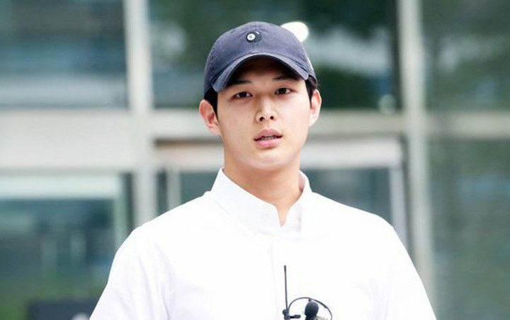 Sidang Kasus Pelecehan Seksual Belum Usai, Lee Seo Won Diam-Diam Sudah Masuk Wamil 
