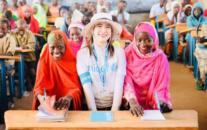 Dikenal Cantik dan Baik Hati, Ku Hye Sun Tuai Pujian Saat Jadi Relawan UNICEF