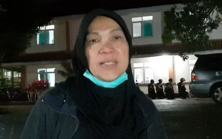 Cerita Sedih Dorce Gamalama Lihat Tumpukan Mayat Saat Kunjungi Lokasi Tsunami Banten