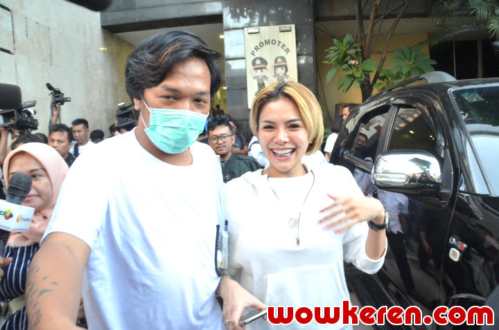 Nikita Mirzani Didoakan Netter Usai Pamer Foto Berhijab Lagi