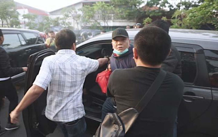 Penangkapan Mantan Ketua DPRD Surabaya Berlangsung Dramatis, Mantan Kajati Beri Komentar