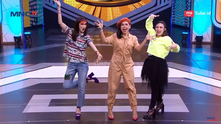 Luna Maya, Ayu Dewi dan Melaney Ricardo