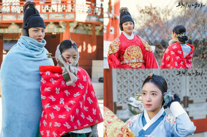 Yeo Jin Goo dan lee Se Young ketika istirahat syuting