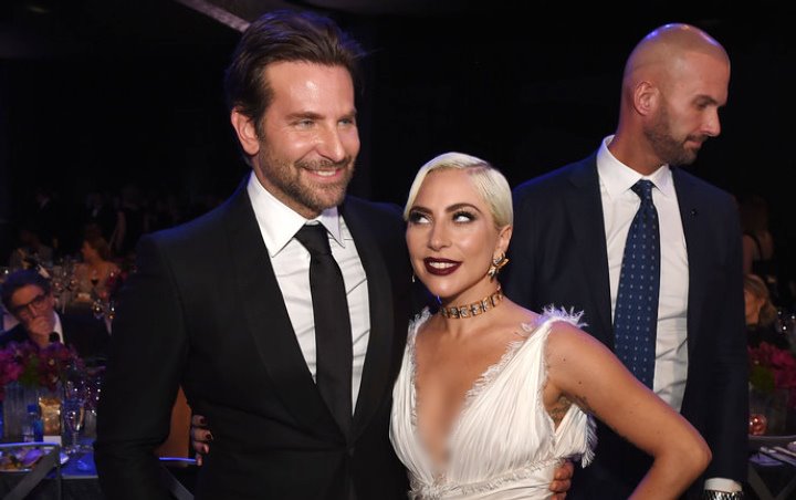 Lady Gaga Ajak Bradley Cooper Duet di Konsernya, Fans Kegirangan