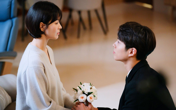 Park Bo Gum Sering Tak Sadar Nangis Saat Akting Bareng Song Hye Kyo di 'Encounter'