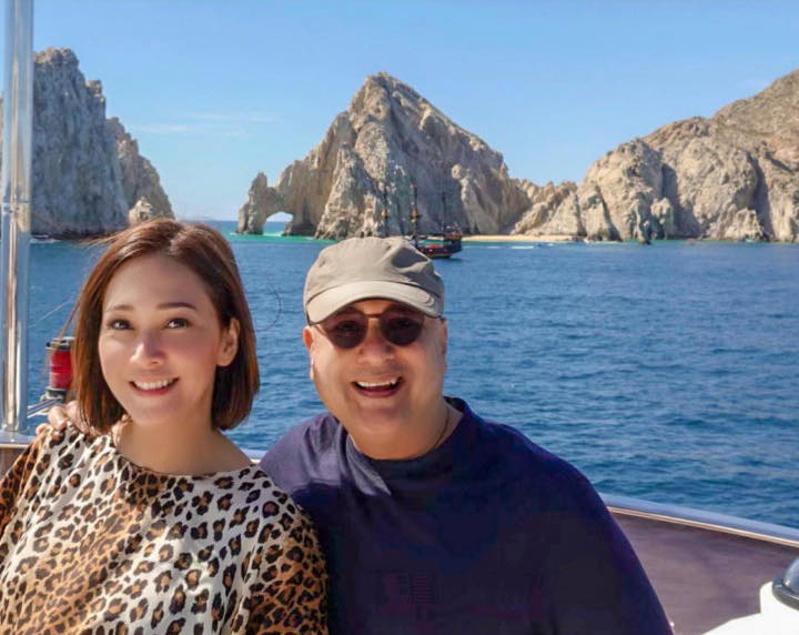 Maia Estianty dan Irwan Mussry Nikmati Keindahan Laut Meksiko