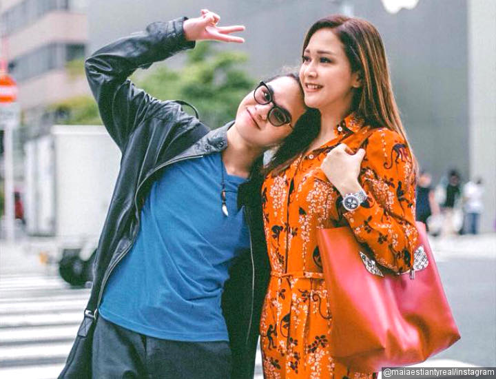 Anak Bungsu, Manjanya Dul Jaelani Bersandar di Pundak Sang Bunda