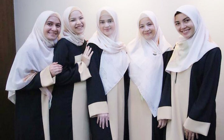 Paras Ayu Cut Meyriska Dalam Balutan Hijab Bareng Natasha Rizki Jadi Sorotan