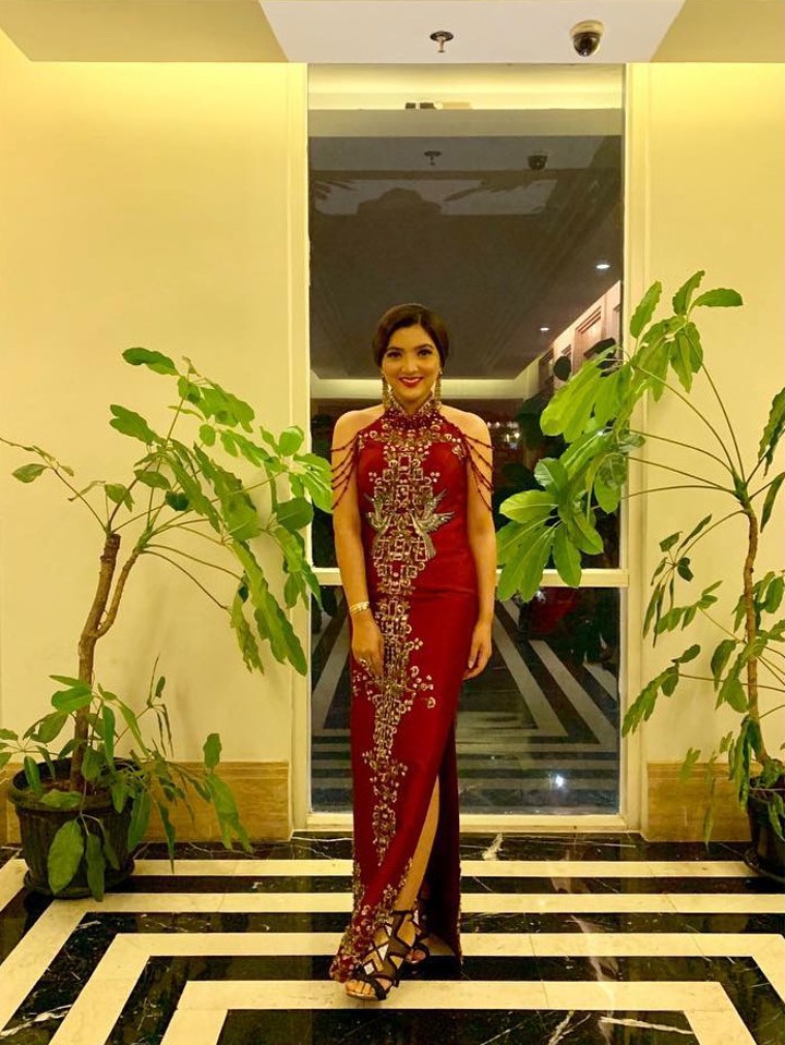 Isi Acara Imlek, Ashanty Cantik Umbar Bahu Pakai Cheongsam